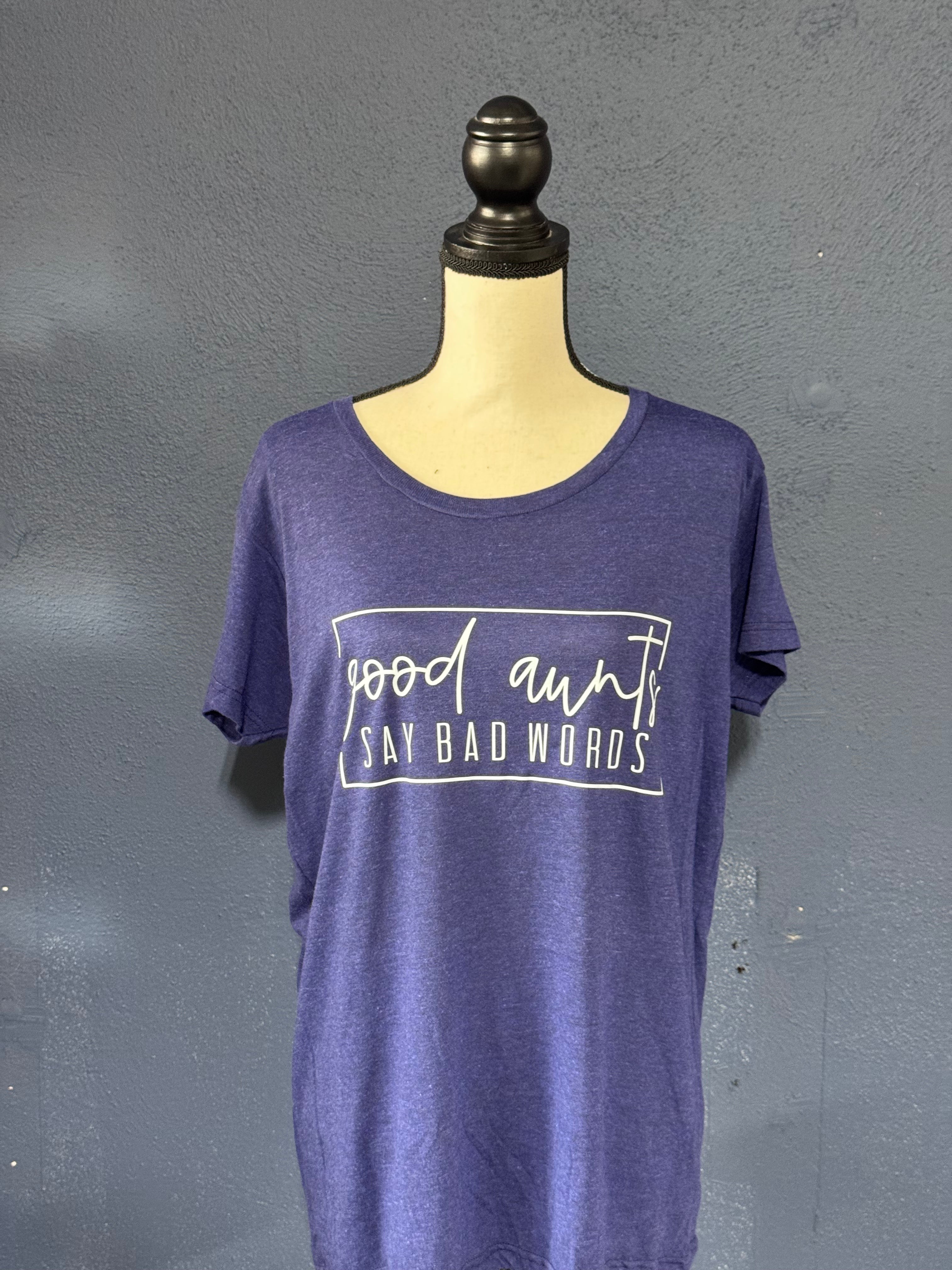 Good Aunts Say Bad Words Graphic T-Shirt – Purple Women’s XL – Funny Aunt Life Tee